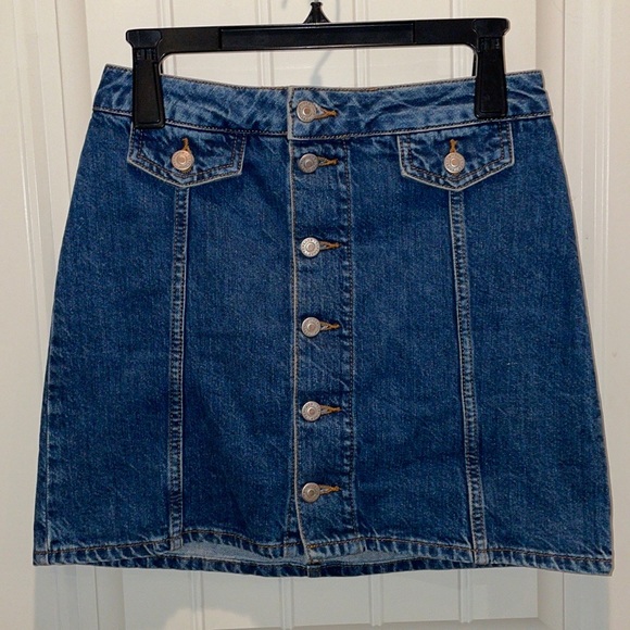 TOPSHOP 4 Denim Jean Skirt 5 Embossed Closure Buttons 2 on usable front pockets - Picture 13 of 13